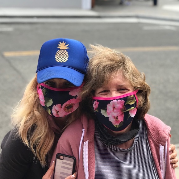 Handmade USA Spring Flower Soft Washable Face Mask - Picture 5 of 6